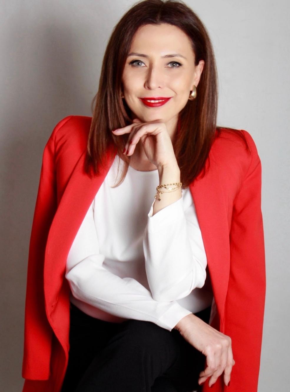 Esra Artut